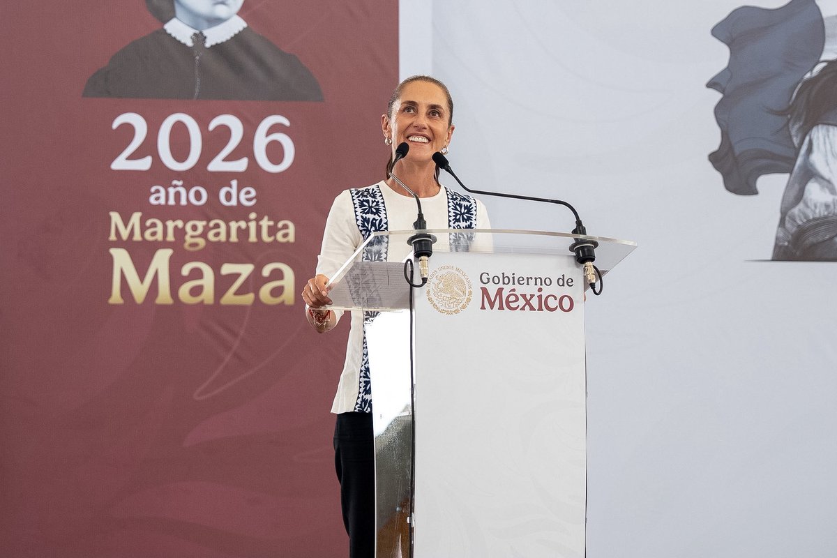 salomonj's tweet photo. Coincido plenamente con usted, Presidenta @Claudiashein. México tiene rumbo porque el rumbo lo marca el pueblo.

Aquí en #Oaxaca, el pueblo manda. Nuestras comunidades se organizan, participan y trazan el camino por donde debemos avanzar.

Gracias por su cariño y compromiso con las familias oaxaqueñas, especialmente con quienes más lo necesitan. Los resultados ya se sienten en cada rincón de nuestro estado.

Esta es la cuna del humanismo mexicano y de la transformación. Una tierra diversa y pluricultural que la quiere y la respeta.

¡Presidenta, Oaxaca es y siempre será su casa! ❤️🇲🇽