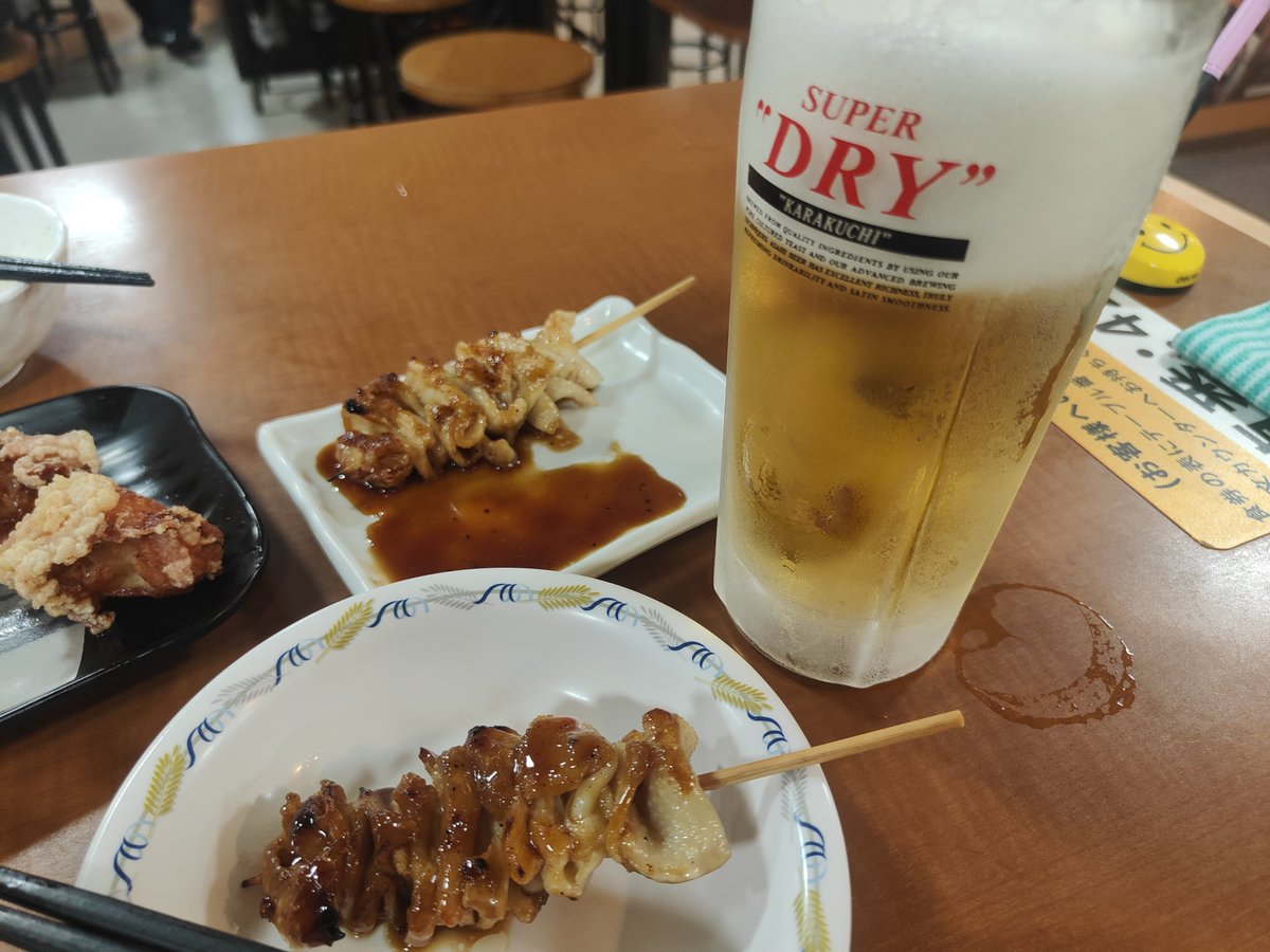 23304Shimo's tweet photo. 9/12 朝ラン🌧️19°C
30kmジョグ Ave4:59/km
👟SONICBLAST
昨夜は松戸が誇るディープな居酒屋、大都会で華金🍻茶色い物しか食べてない🤤
今朝は雨が強かったものの参加者も多く、マラソン談義に花を咲かせつつ終始楽しい時間を過ごせた😊🙏
このあとは子供たち連れてプラネタリウム。父は仮眠一択😇💨 https://t.co/pWglvkIgBg