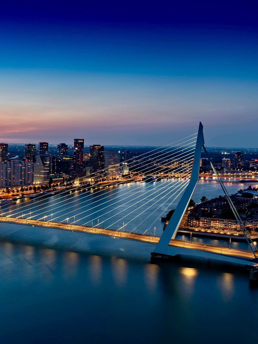 world_tourists_'s tweet photo. Rotterdam, South Holland 🇳🇱 https://t.co/S19YcfY8kO