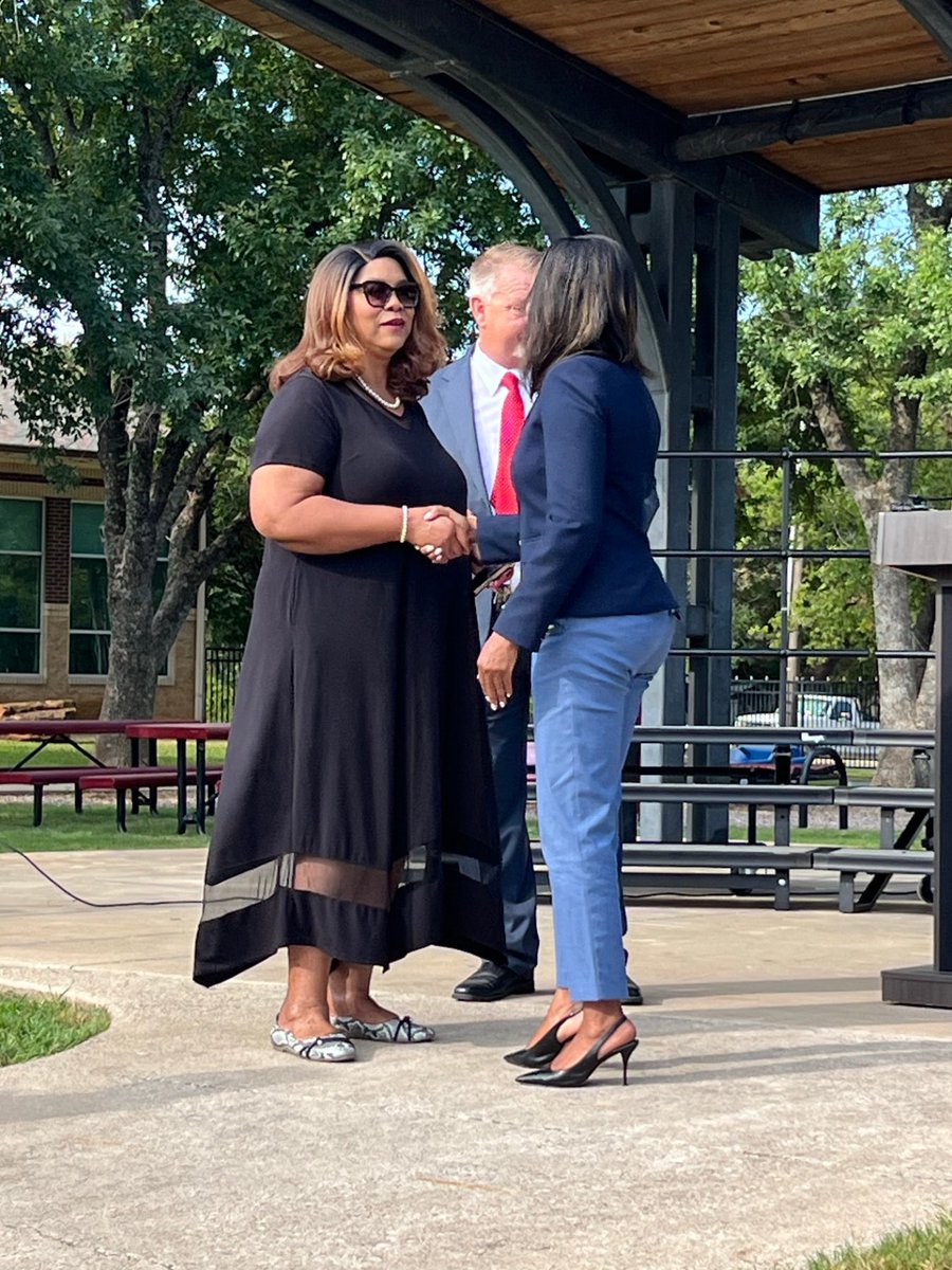 CommALSimmons's tweet photo. This morning I spoke at the 9/11 Memorial in Kennedale, where a piece of the World Trade Center stands here in Tarrant County. 

We remember the 2,977 lives lost. We honor the victims, their families and first responders who gave everything. And we carry that sacrifice with us.🇺🇸 https://t.co/Yv9sm51oNJ
