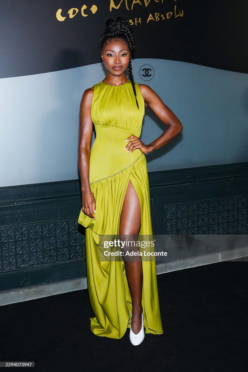 bestofjayme's tweet photo. Jayme Lawson at #NYFW27 https://t.co/rKPLghTZsM