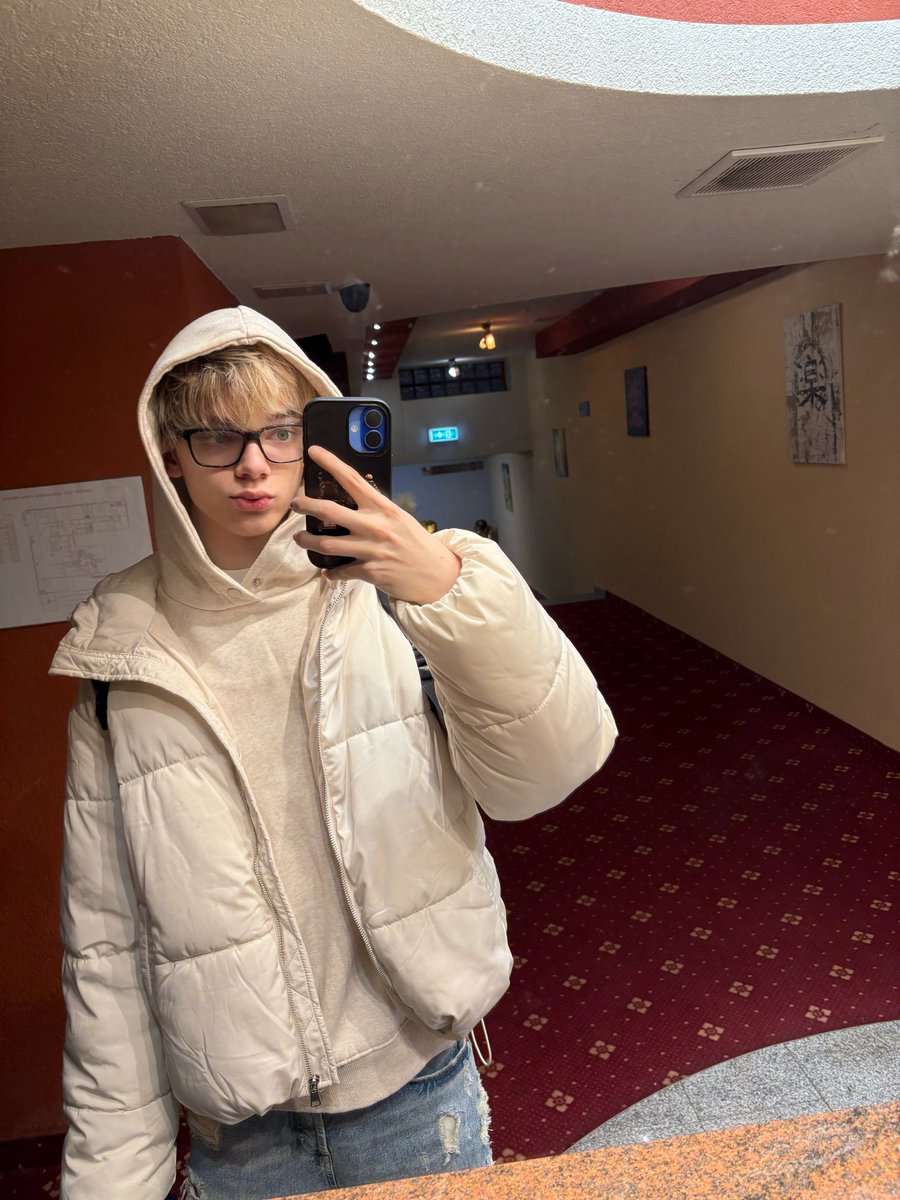 dammyhorvath's tweet photo. heading out 🥶 https://t.co/KNtIYnp6gZ