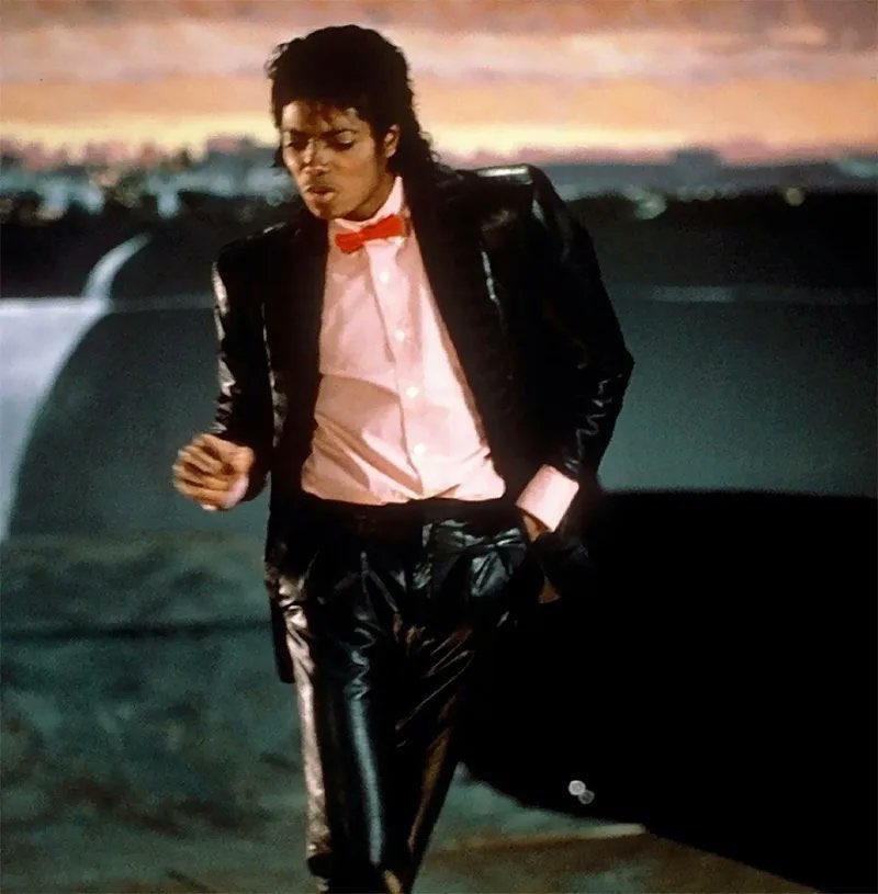PopCrave's tweet photo. “Billie Jean” by Michael Jackson has been certified 6x Platinum in the UK. https://t.co/OYTVa6KNiV