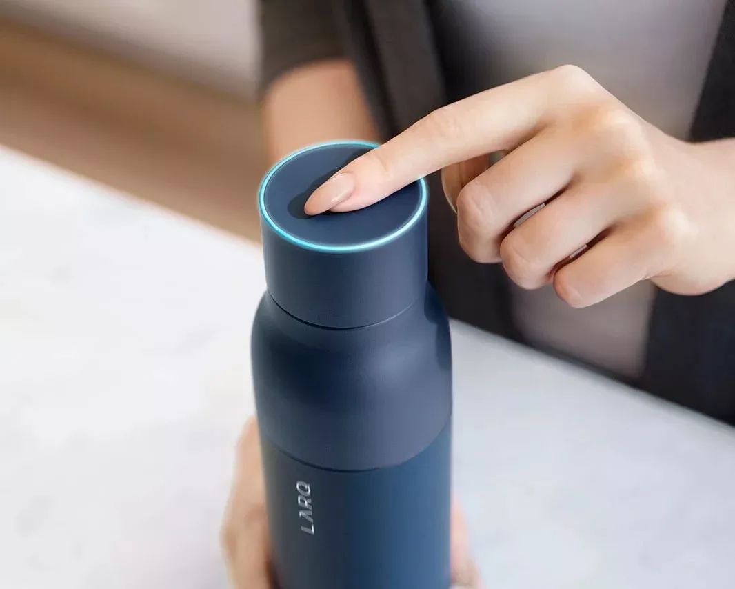 AMARACAMPIM's tweet photo. Just tried the new smart cup that tells you when to sip water—no more forgetting to hydrate! My daily energy level’s actually up ， https://t.co/kvnSZGzonz