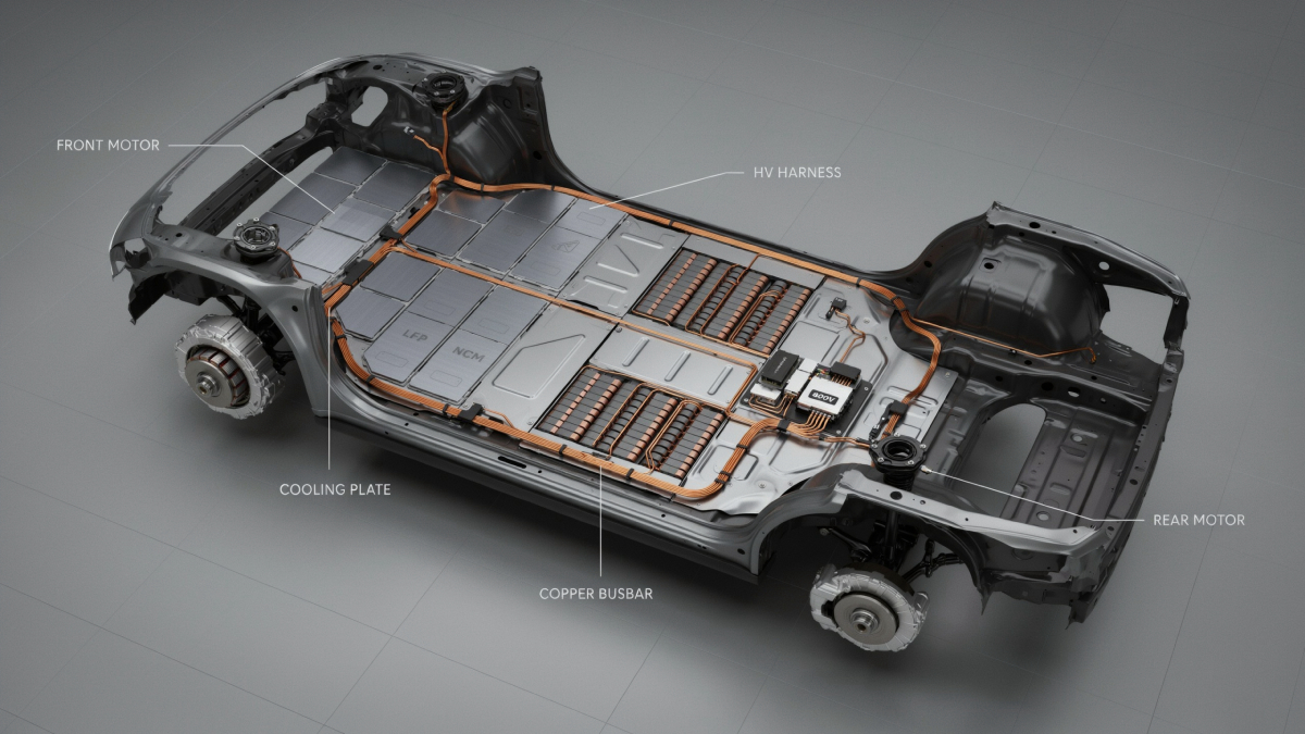 evfuturenews's tweet photo. Rivian has started R2 public customer deliveries! Reservation holders can now order this midsize EV crossover with advanced 800V battery options and dual-motor AWD. #EVEngineering #Rivian #BatteryTech

[2] https://t.co/OGIIFqCf5K