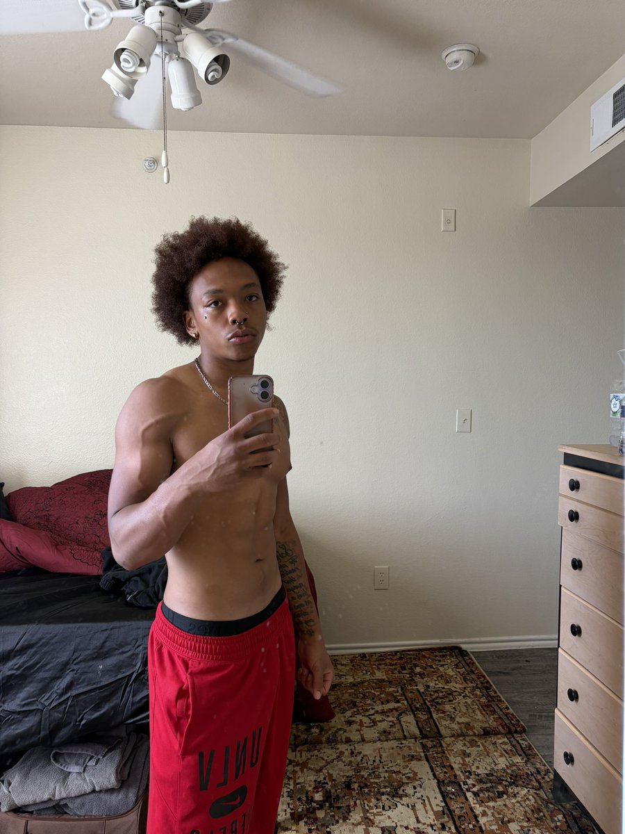 poodaho's tweet photo. 🌶️ #dtx #texas #blacked #2trill https://t.co/hSrdx9Cn4w