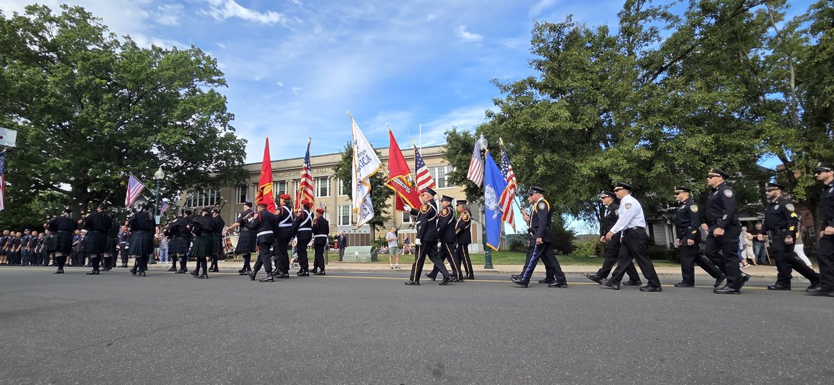 JustinWeekes's tweet photo. Today's 25th memorial services of September 11 2001 terrorist attacks #wallingfordct https://t.co/Y2dMuNUTH2