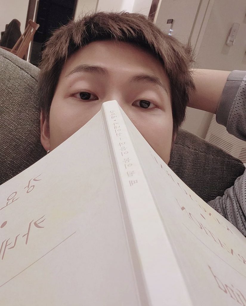 Armyblitar_ofc's tweet photo. HAPPY BIRTHDAY RM 🎂🥳
HAPPY BIRTHDAY NAMJOON
POET OF OUR GENERATION

#HAPPYRMDAY 
#HappyBirthdayRM 
#HappyBirthdayNamjoon 
#JoonieverseDay 
#MuseOfSeoulRM
#BeyondTheVerseRM
#AutumnBloomRM
#WorldLovesRM
#LoveForNamjoon
#OurRightPlaceRM https://t.co/bFNDFTUNOS