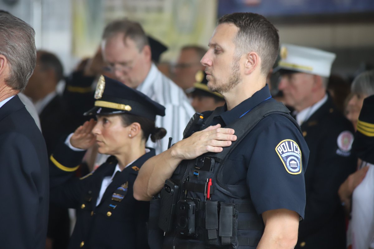 ArlingtonVaPD's tweet photo. The 25th anniversary of 9/11 has provided many meaningful opportunities for members of ACPD to come together with our public safety &amp; military family to honor those we lost &amp; reflect on the extraordinary teamwork, courage &amp; resilience demonstrated on that day &amp; beyond. https://t.co/4UJ6g6xPiw