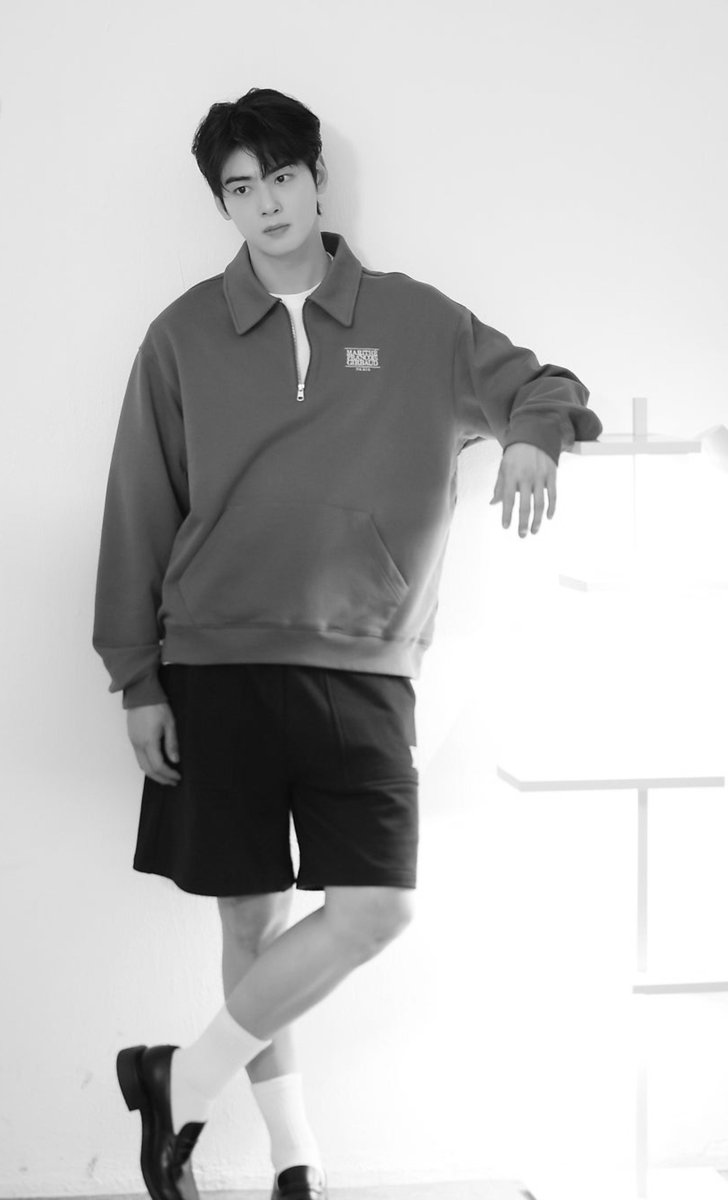 eunwoouk's tweet photo. 나는 마치 바보 같은 남자 같다. https://t.co/YVmSXq0XFW
