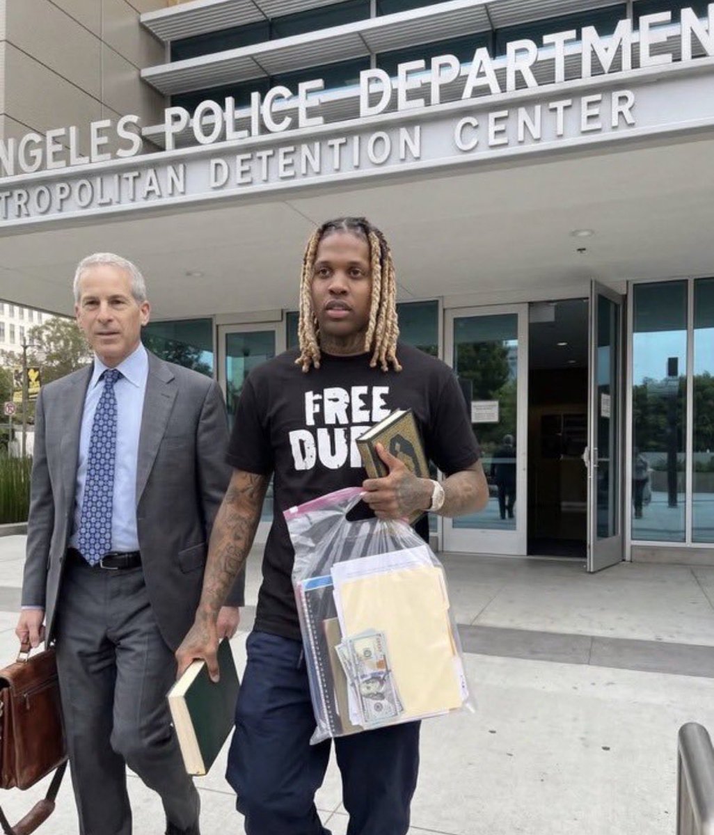 Ayyymztr's tweet photo. Lil durk fresh home!!! https://t.co/x1rGxrGt8U