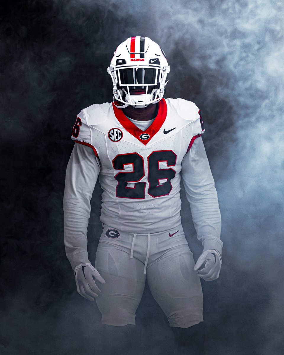 GeorgiaFootball's tweet photo. Dawgs Unleashed

09.12.26 https://t.co/mmNfegtTD2