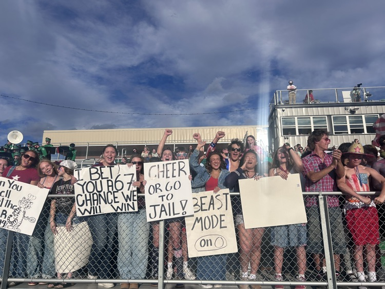 LanderSchools's tweet photo. 1st home game and the Tigers are spirited and still remember why we have the freedom to have so much fun! Thanks to our military and first responders on this solemn day! Go Tigers and Go USA! https://t.co/qMjG6yjZCC