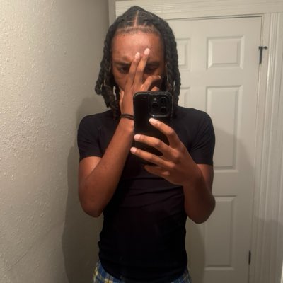 lantoovocal's tweet photo. #NewProfilePic https://t.co/lCc6tSDDpP