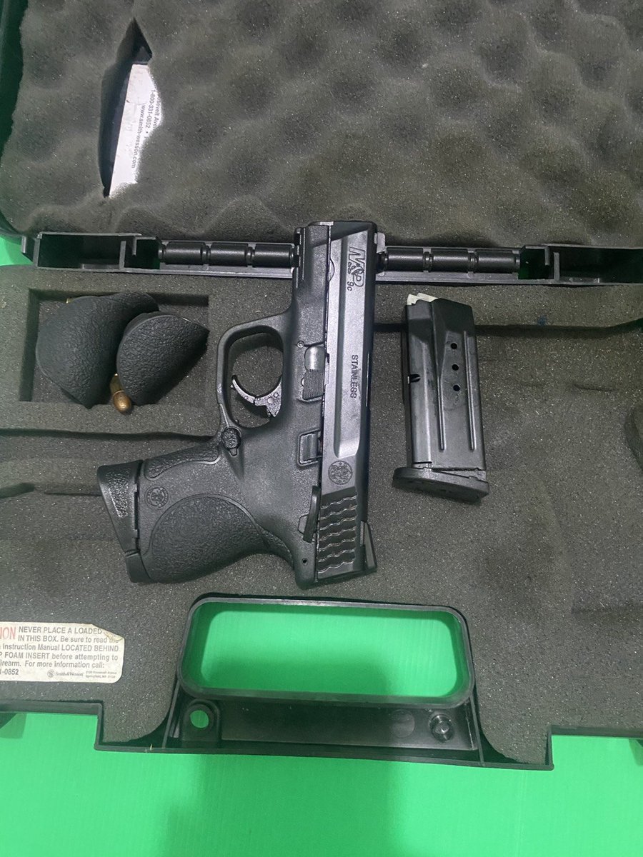 Kinguriq's tweet photo. สมิท M&amp;P9C แท้ตป. 9 มม แม็ก 2 พร้อมกล่อง ไร้ริ้วรอย

ติดต่อLine:@636agcwn (มี@นำหน้า)
หรือจิ้มลิงค์:https://t.co/y356MXxrty
เครดิตแน่นชัดเจน💯% https://t.co/YX44OS3lVH