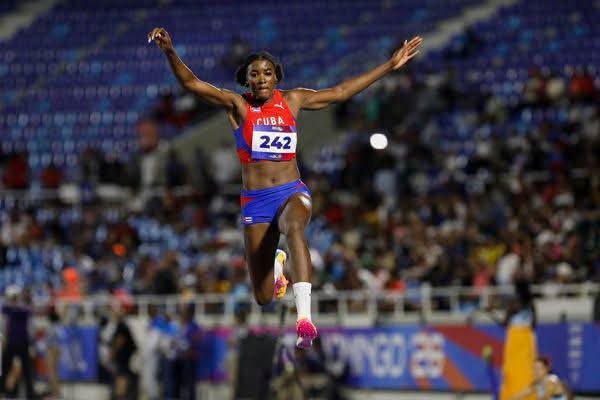 jit_digital's tweet photo. Desde hoy Mundial Ultimate de #Atletismo
Cuatro cubanas estarán en el elitista torneo, y tres de ellas en la final del triple salto, encabezadas por la campeona mundial Leyanis Pérez. #Cuba #InderCuba65 #SiempreXCuba
https://t.co/UMw0CnHuTF https://t.co/3KcjwhFbJk