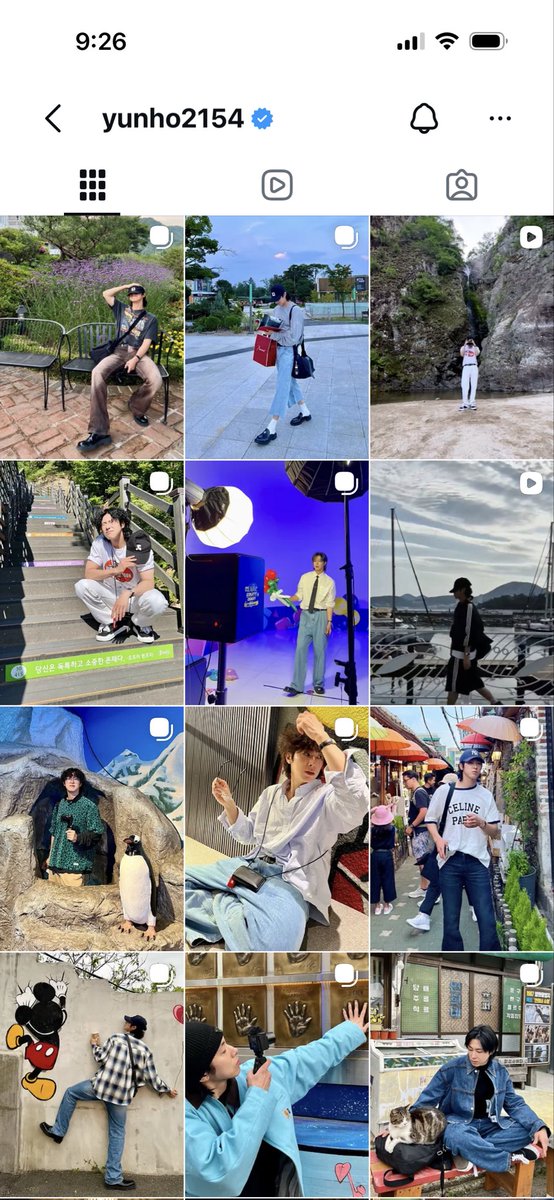 hrsy__830's tweet photo. 今見返すと視点が本当変わる😳😳
写真の色合い、インスタの配置、ユノさんお洒落〜〜🌹
広告やバナーの参考になる！推しを見ながらデザイン案も考えれるのって良いなぁ🥹

でもまずはパスの練習しよう✒️
全然使いこなせてない… https://t.co/KEdUH7qggd