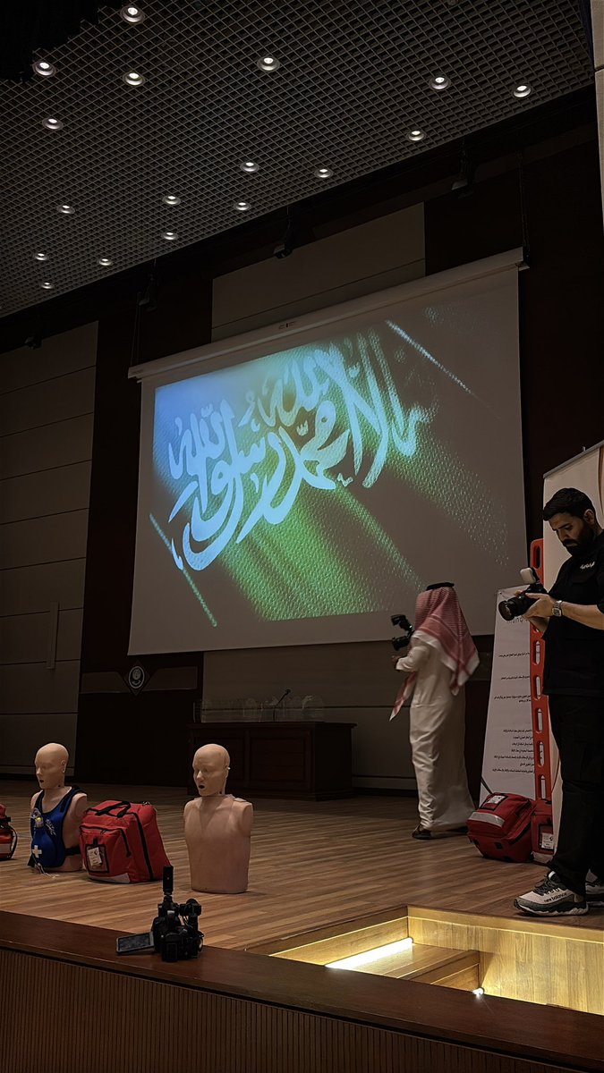 raghdah_2002's tweet photo. #اليوم_العالمي_للإسعافات_الأولية 
سعيدة بمشاركتي مع فريقي في جمعية منقذ بتقديم دورة تدريبية ونشر الوعي في الإسعافات الأولية 🤍🤍. https://t.co/MxbdrAHAEu