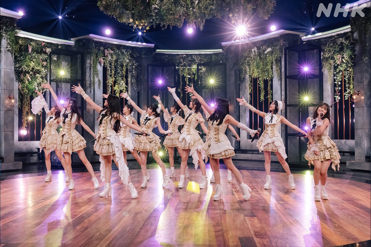 nhk_venue101's tweet photo. 🤳#Venue101 配信は今夜23:30まで👇💿
https://t.co/k7jHSbdXMQ

🍹#juicejuice / #クラクラクライマックス
🤠#平井大 / #名残花
✏️#マカロニえんぴつ / #運命さがし
🎞️＃レトロリロン / AMANO-JAKU?

 #広瀬香美 が作詞作曲❗
曲の最後のソロパートリレーに注目🎤💫 https://t.co/nlI37FSzVo