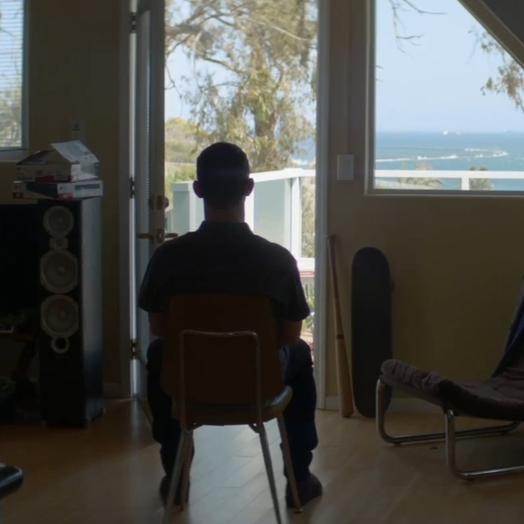 hatughsea's tweet photo. waiting for pitt season 3 like https://t.co/w91NuO5lyf