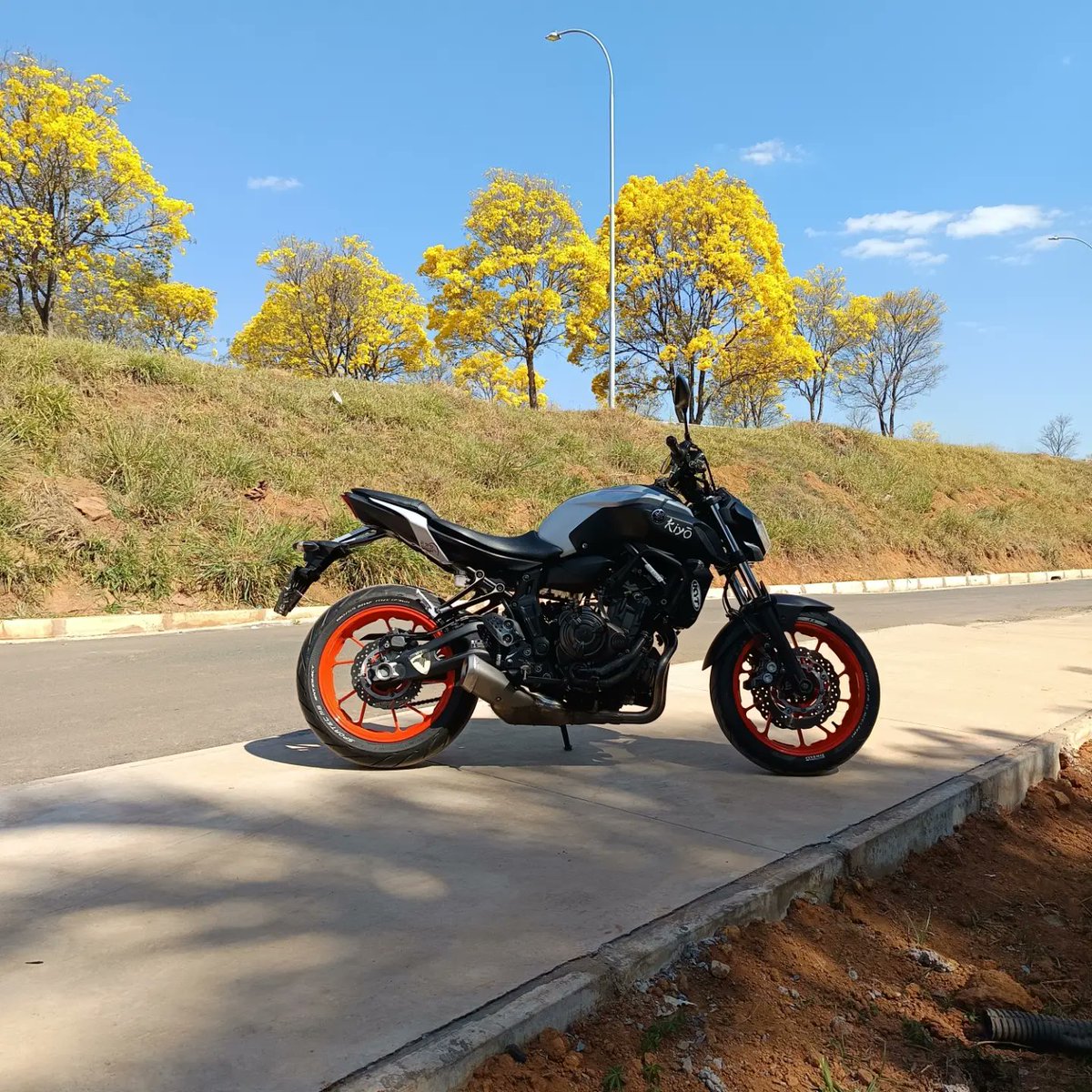 MerilynGraxo's tweet photo. Motorcycles fuel the soul. https://t.co/03aESUy2d9