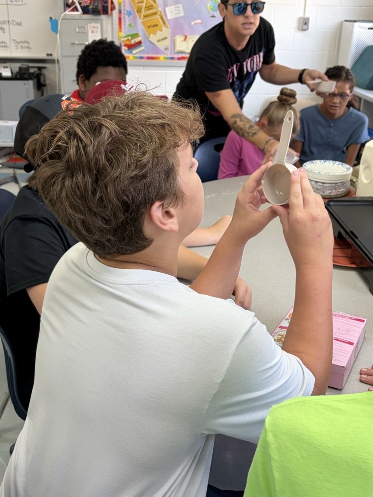 SevernaParkMS's tweet photo. 🥞 Stacking up some math skills! Ms. Mutii’s students used ratios and fractions to make pancakes while learning real-life skills along the way. And of course… celebrating August &amp; September birthdays! 🎉🦅
#CreatedByOspreys #ParkPRIDE #BelongGrowSucceed https://t.co/zVYhYsZpXW