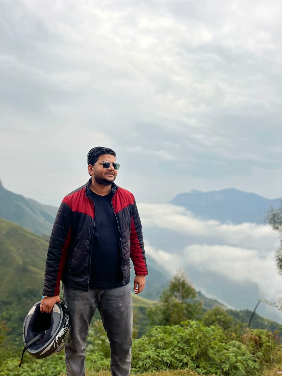 JayeSeager's tweet photo. Above the Clouds https://t.co/6qibbsG3Ob