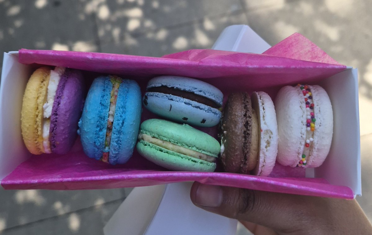 sfawth's tweet photo. Because Life... Is Delicious...! https://t.co/8NUQiOiIaK