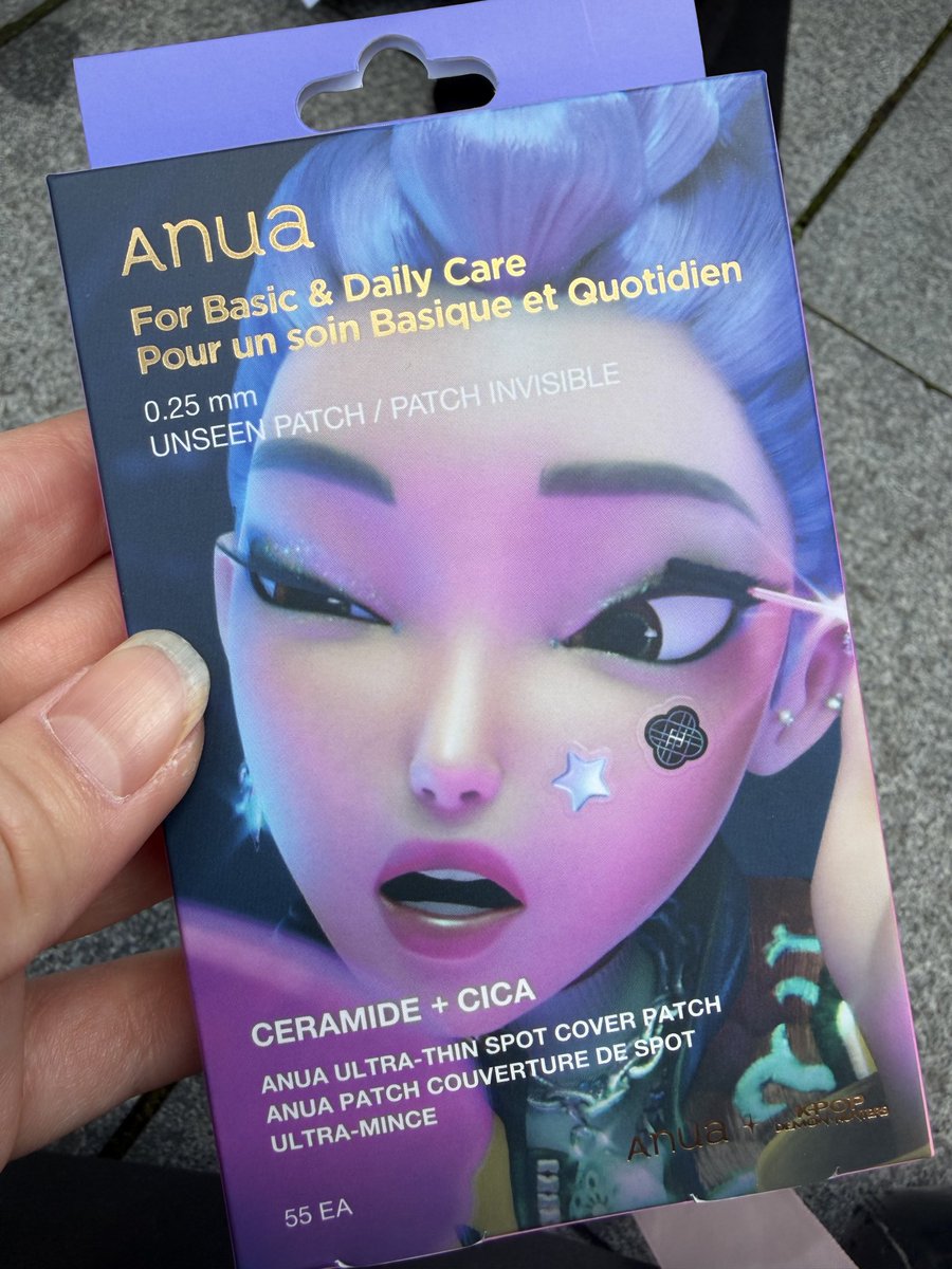 veebunz's tweet photo. i bought kdh pimple patches thinking they’ll be the lil stars.

chat what is this. https://t.co/BRcYKSwiFs
