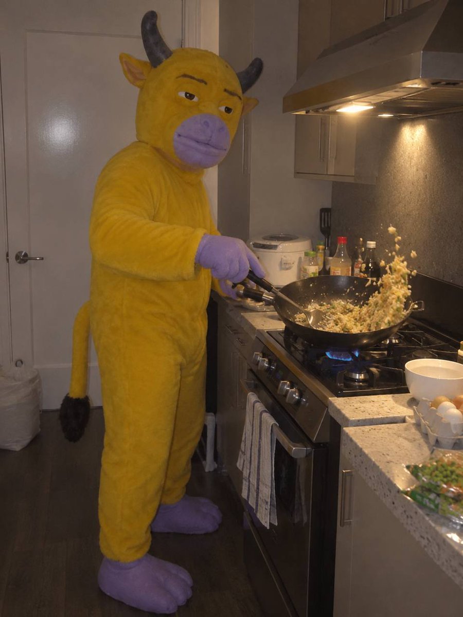 NiumengBSC's tweet photo. Niumeng cooking the portfolio back to life 🐂🍳

一点蛋，一点饭，再加 100x leverage 调味 💀
Bull said “低风险晚餐” then full sent the wok.

今晚炒饭，不炒币. 📈 https://t.co/PERGJNT3BG