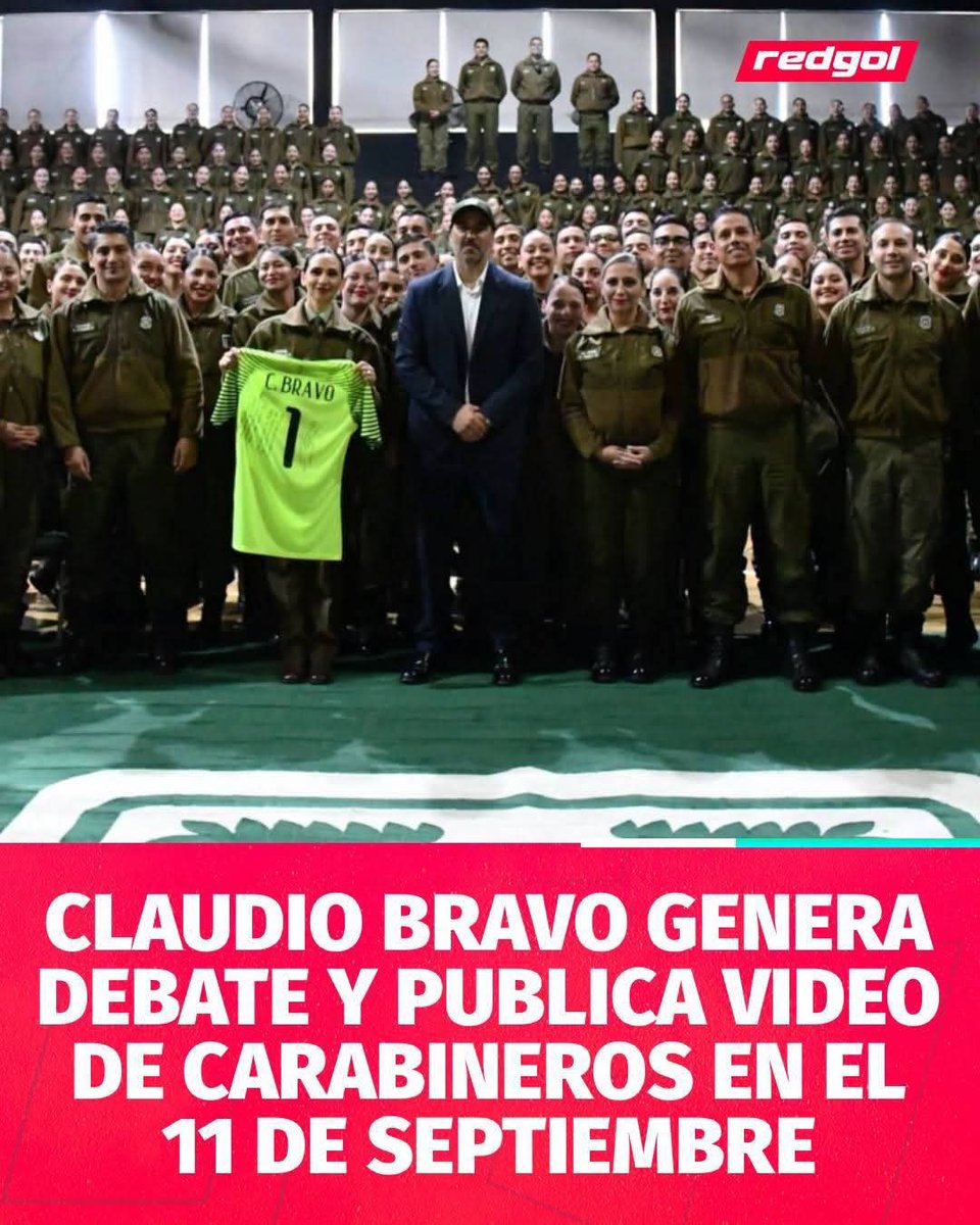 LarryLu20942400's tweet photo. El video de Claudio Bravo que dejó ladrando a los fascistas de ultraizquierda.
Bravo volvió a publicar éste 11/09,un video de una charla motivacional y homenaje que se realizó en la ESFOCAR de carabineros,el 5 de mayo 2026.
"Un reconocimiento a quienes trabajan por chile",agregó https://t.co/gWBU7lcF7q