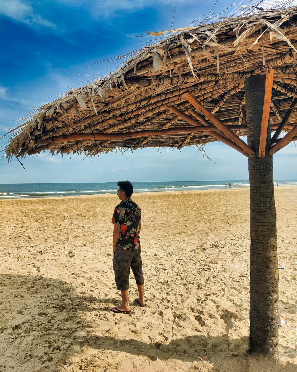 BrooksAppello's tweet photo. Memories are made in flip-flops. https://t.co/RKKljPqByt