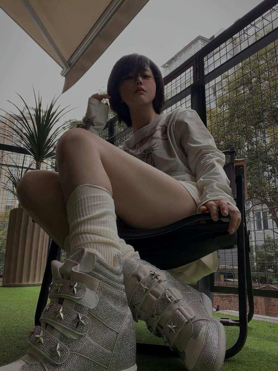 lorrakai's tweet photo. ♀ 05  愛知

クール系ボーイッシュ女子だけど彼氏欲しいです。。

#自撮り界隈 #裏垢女子 #彼氏募集中 https://t.co/unwM9GNnKk
