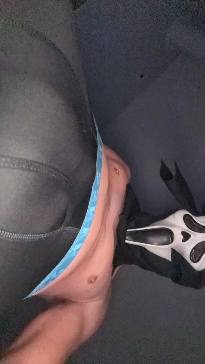 Solomon_Gold6's tweet photo. How's the view down there #spoilme #custom #gay4pay #dmme https://t.co/JsBevP3j8s
