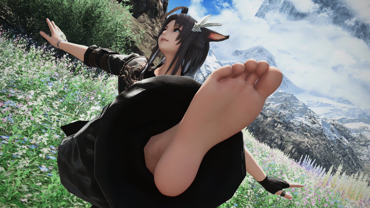 Sarioko_'s tweet photo. Quick posing https://t.co/NntPq6JWDo
