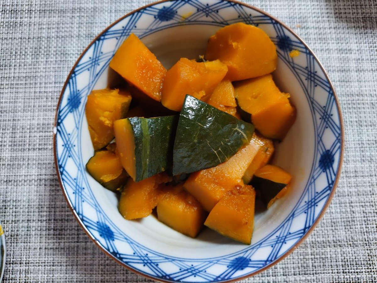 cutupjapan's tweet photo. 今日の昼食です🍱

ささみチーズ
かぼちゃ煮物
かぼちゃサラダ
豚こまオイスターソース煮

弁当の画像を撮り忘れました😓
料理したものを載せました

こちらは今日も曇りで涼しいです☁️

byドラゴン 61日目
#お弁当  #男子 #高校生 #自作弁当 #記録 https://t.co/jVe5twUDu1
