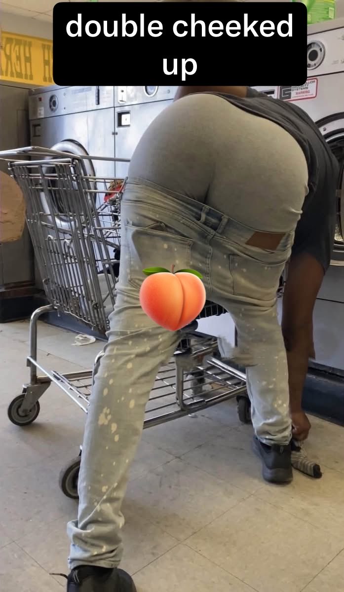imwatchinyouboy's tweet photo. I need to locate this laundromat ๐ฎโ๐จ๐ฎโ๐จ #doublecheekedup #cakedup #dumptruck #chudai https://t.co/i3ruItmG0j
