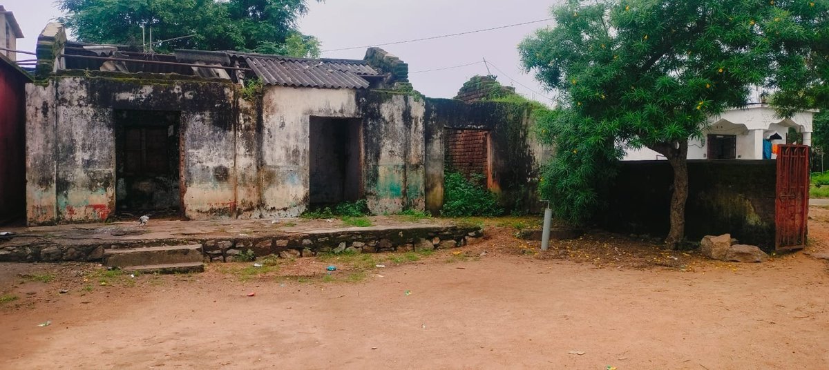 PratapChPanigr5's tweet photo. @SecyChief @MsmeDepartment @IPR_Odisha ଆମ ଅଞ୍ଚଳର GovtUPS.SahajotBlockBangomudaDistBalangirରେBoundaryWallGateclassroomନଥିବାରୁଛାତ୍ରଛାତ୍ରୀଙ୍କସୁରକ୍ଷାନେଇ ଚିନ୍ତାବଢ଼ିଛିଏନେଇସମ୍ପୃକ୍ତବିଭାଗନିର୍ମାଣକରିବାକୁଅନୁରୋଧ https://t.co/Q65gpDb0iM