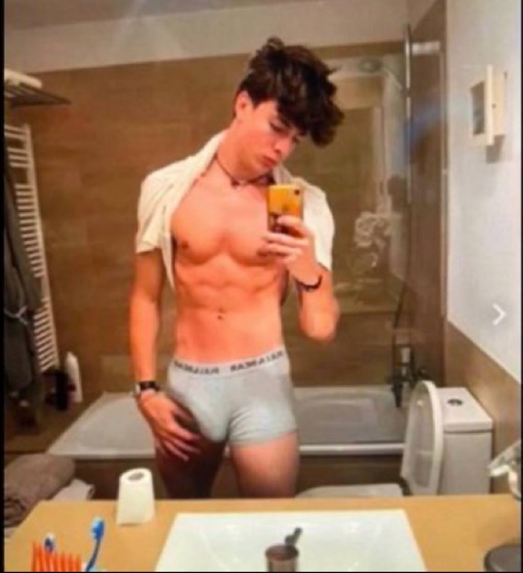 AsclepiusCirce's tweet photo. Apolo Rivera. 😍💦

Mas en de su OF en telegram: https://t.co/XC84GYlXDa https://t.co/jG7cORoWf9