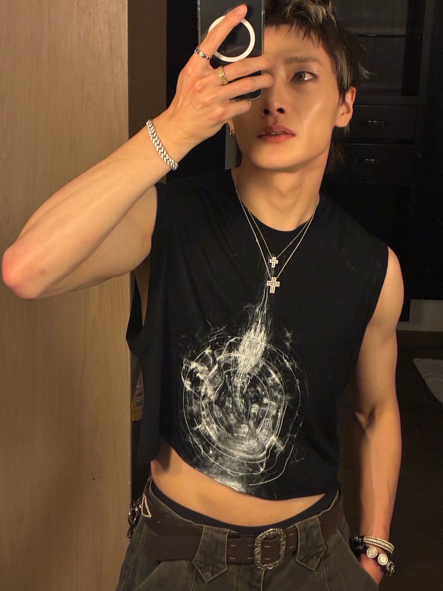 realskzoo's tweet photo. IN en 🫧
[260909/🇨🇴]

🦊: Pan hola ㅎㅎㅎ
🦊: Ah, Bogotá fue muy divertido
🦊: Ni siquiera recuerdo cómo lo hice ㅎㅎㅎ
🦊: Cada momento de cada concierto es divertido, pero
🦊: Como es la primera vez que vengo a Colombia
🦊: Creo que me emocioné aún más
🦊: Gracias por esperarnos
🦊: Yo ahora voy a cenar ㅎㅎㅎ
🦊: Debería comer y dormir profundamente ㅎㅎㅎ
🦊: 📸×2
🦊: Volveré otra vez ㅎㅎㅎ t/n
🦊: T/n pan adiós ㅎㅎㅎ