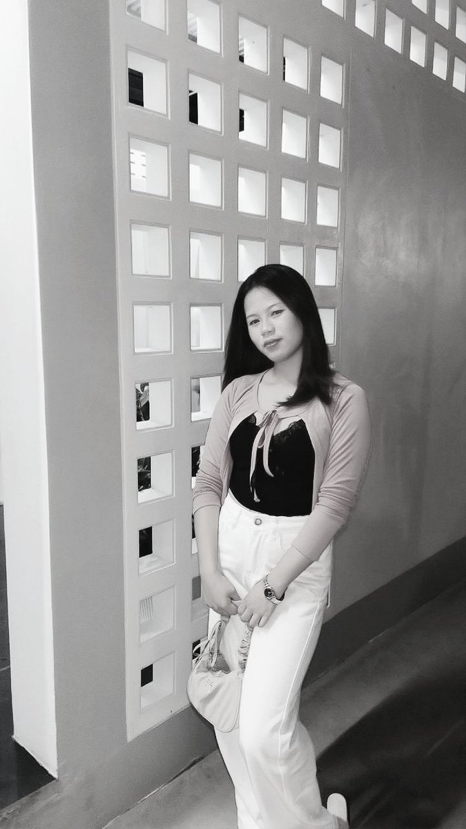 Peeradawvda's tweet photo. หน้าไม่สวยเลยไม่มีใครมอง,🥺 #ร้อยเอ็ด https://t.co/cJapekoss7