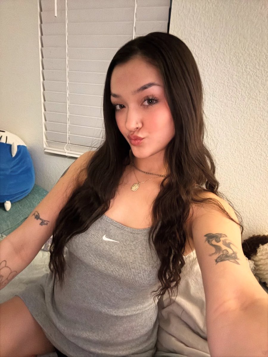 haileyypyt's tweet photo. Pathetic wallet. Pathetic life. Pathetic cock. Tribute. 🧸🧸🩷🫶🏻

#findom #bullying #gooning https://t.co/575igUUDYC