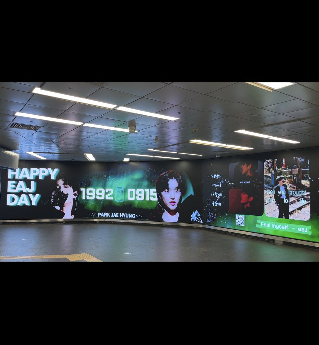 eaJpromo's tweet photo. 오늘부터 생일광고 정상적으로 송출중입니다
약 12분텀으로 20초 100회 송출합니다👏🎉
캐리어안전사고캠페인 다음이예요🙋🏻‍♀️
많이 보러 가주세요😉♥️
#너로인해더찬란한가을_생일축하해제형아
#제형아너라서사랑해충분해 https://t.co/USZVSzgqId