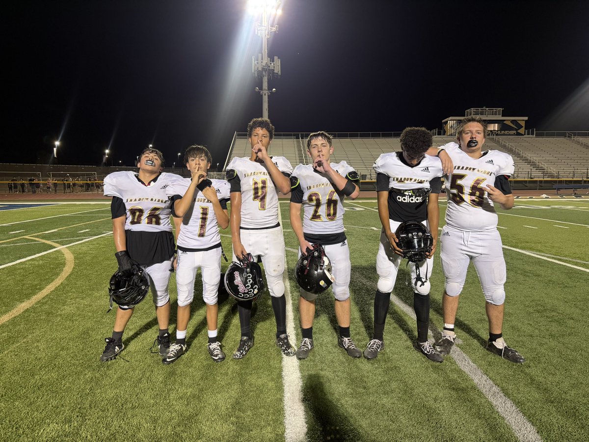 JUSTCHILLY's tweet photo. Wednesday Warriors
Shadow Ridge 5️⃣3️⃣
Desert Vista2️⃣9️⃣

Drop your scores below ⬇️ 

Players that stood out to me:

Shadow
WR DeAngelo Simpson
RB Aryelon Grandon Letbetter
OL Kahrsen Kim
QB Patrick Hinzman
DL Alijah Carrilo 
DB Lucas Poole

DV
ATH Anthony Orozco
OL/DL Vassa Wentz
WR Jayson Opuita
RB Ky’Lhail Hankins
WR Carter Shaven
ATH Lucas Rue