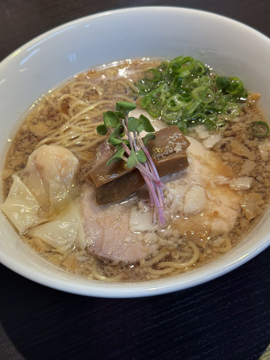 en_aikawa's tweet photo. おはようございます☁️
9月10日(木)営業案内
11時30分から14時
お昼だけの営業です🍜
よろしくお願いします
背脂中華そば　　その他🍜 https://t.co/ve1G0TwjzN