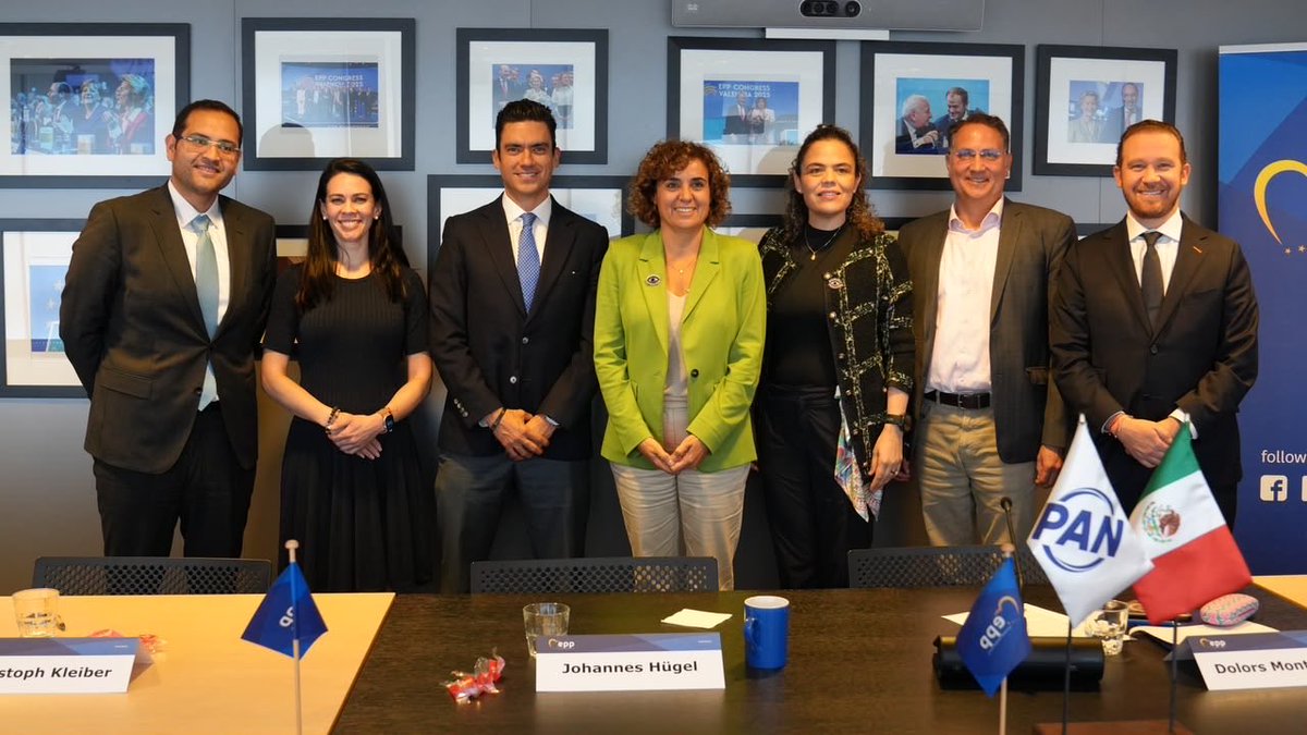 JorgeRoHe's tweet photo. Los partidos también crecen cuando escuchan, comparten experiencias y aprenden de otros. 🇲🇽🇪🇺

Fue un gusto conversar con @DolorsMM, secretaria general del Partido Popular Europeo (@EPP), sobre los retos que enfrentan hoy nuestras democracias y la importancia de construir partidos más fuertes, cercanos y preparados para el futuro.

En @AccionNacional seguimos abriendo caminos y sumando experiencias que sirvan a México.

#PatriaFamiliaYLibertad