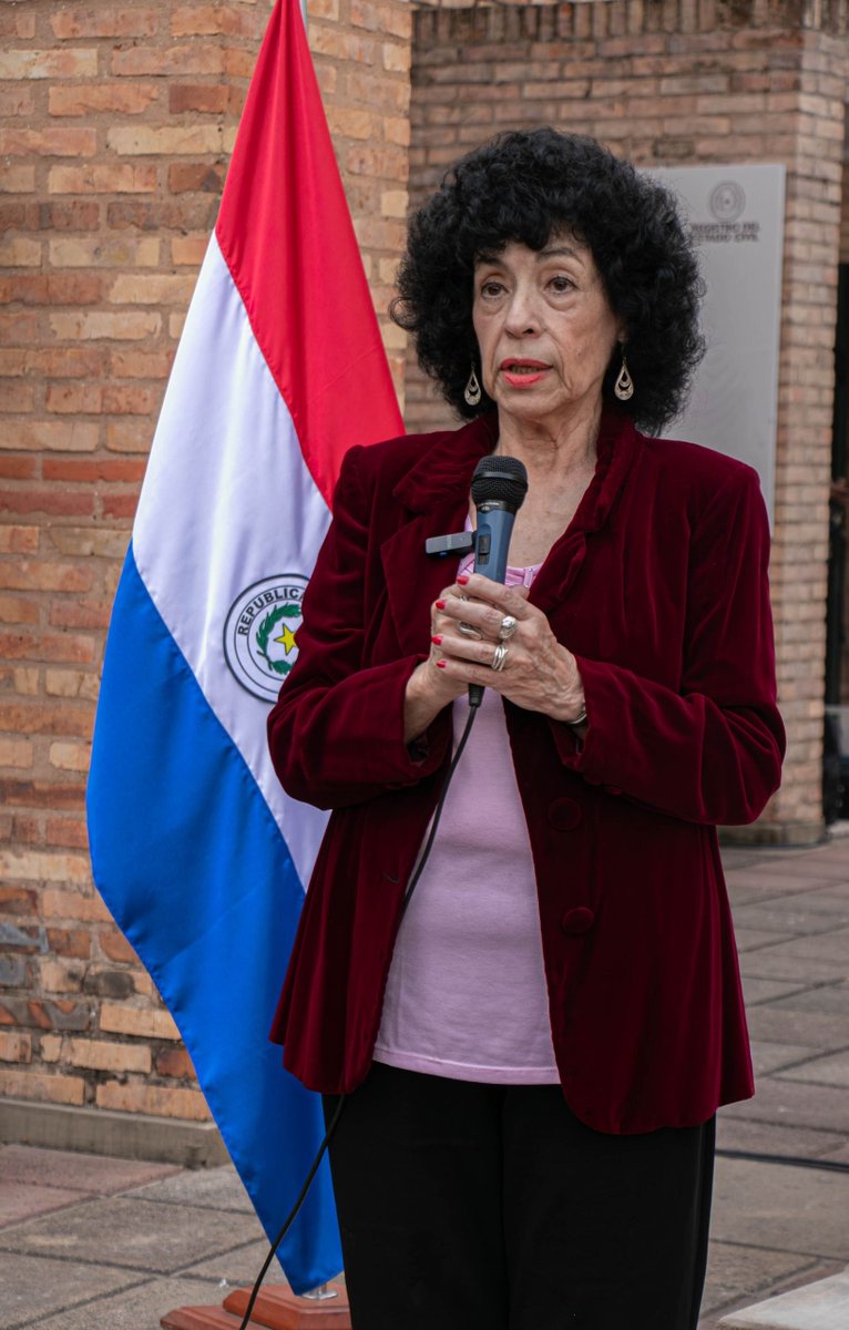 judicialesnet's tweet photo. 🔴 ABOGADOS

➡️ Derecho UNA rinde justo homenaje a Serafina Dávalos

➡️ Este homenaje adquiere especial relevancia por la dimensión histórica de la figura de quien se convirtió en una de las principales precursoras de la participación de las mujeres en el ámbito jurídico y académico del Paraguay.

👇🏻 ⚖️ 🔎 

https://t.co/AA69XFE3uv