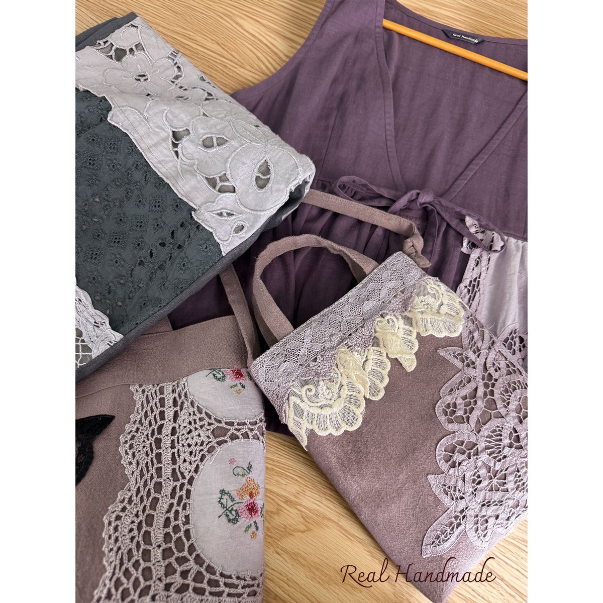 REALHANDMADE's tweet photo. いよいよ明日、秋の新作を販売します!
時間をかけて手染めしたヴィンテージレースをあしらった特別なアイテムたち🍂単体でも重ねても楽しめます。
明日9/11(金)21:30〜22:00頃にショップへ並びます。
ぜひお楽しみに!
※ショップURLはリポストにて👇
#RealHandmade #ハンドメイド服 https://t.co/ByQmlEh0xO