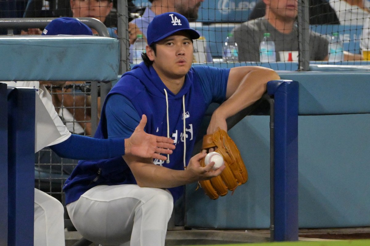 nelson__espinal's tweet photo. The Dodgers need to put Shohei Ohtani on the injured list. 

Any chance of him healing his injuries, even a little, will come from rest.

If Ohtani went on the IL, the soonest he could return would be Sept. 23.

That would give him 5 games before the postseason. https://t.co/HIfhKVWtDI