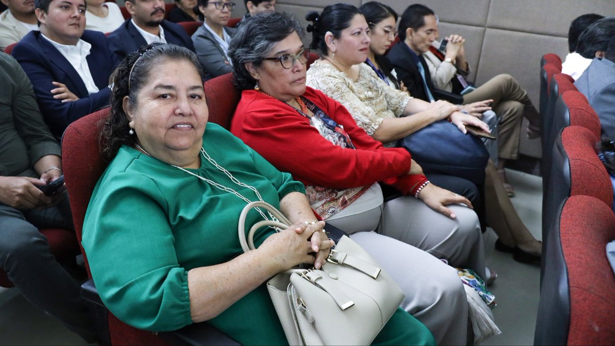PacoRector's tweet photo. La calidad académica y la internacionalización es un compromiso permanente de la Universidad de Guayaquil.

Paco Morán
#UniversidaddeGuayaquil
#SeguimosMarcandoHistoria https://t.co/cXRQeDemLH